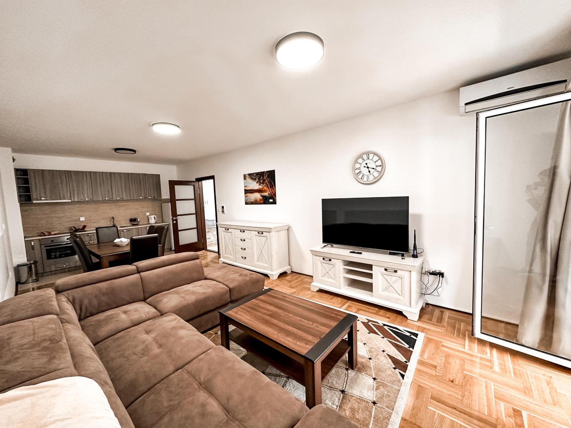 Apartment Avr Garden Budva